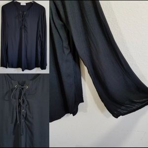 Bella Dahl Size Large Black Blouse